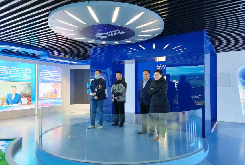 中信银行访问团一行到星空电子参观洽谈