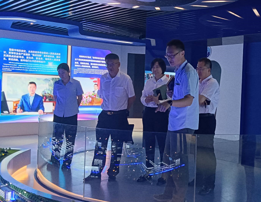 各界领导来星空电子参观交流指导